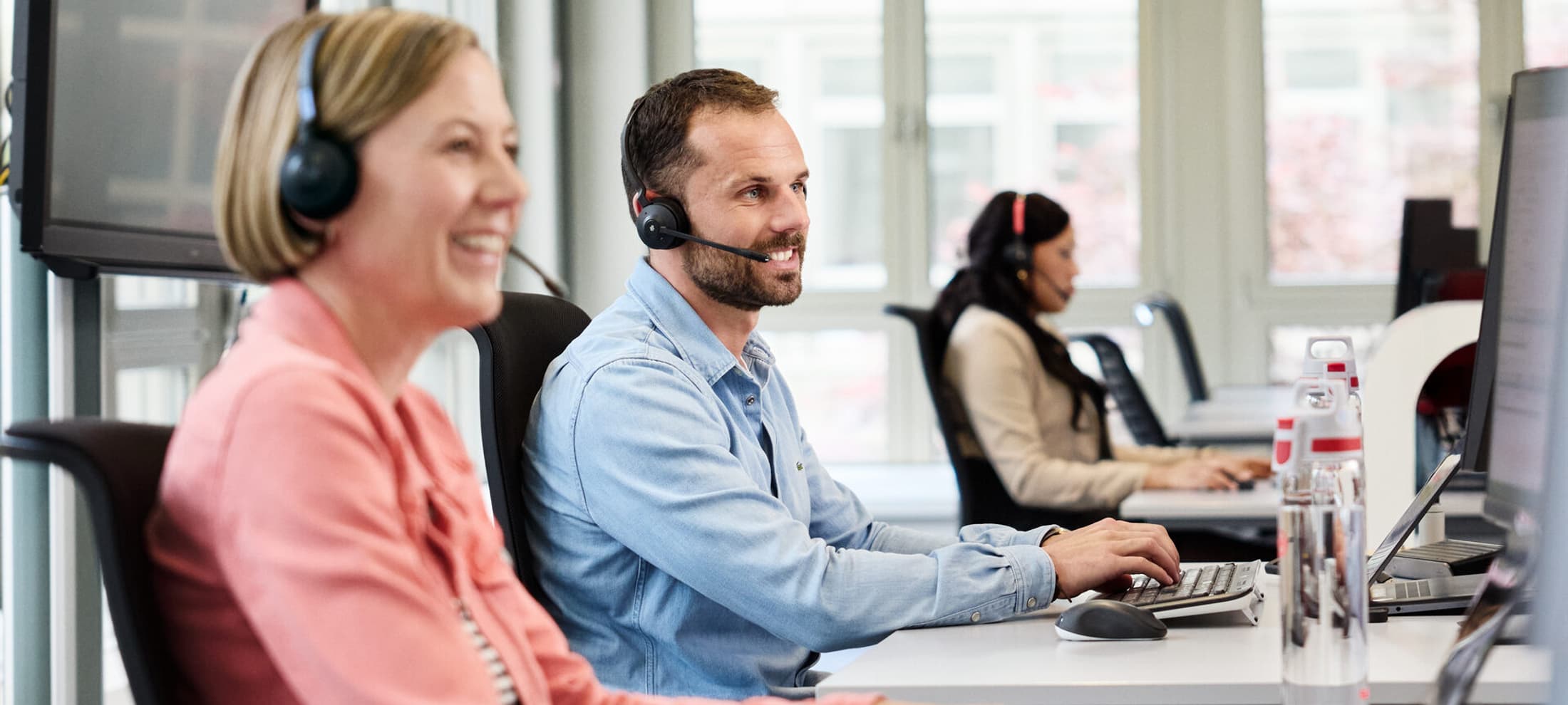 Mann bei Beratung für Mobi24