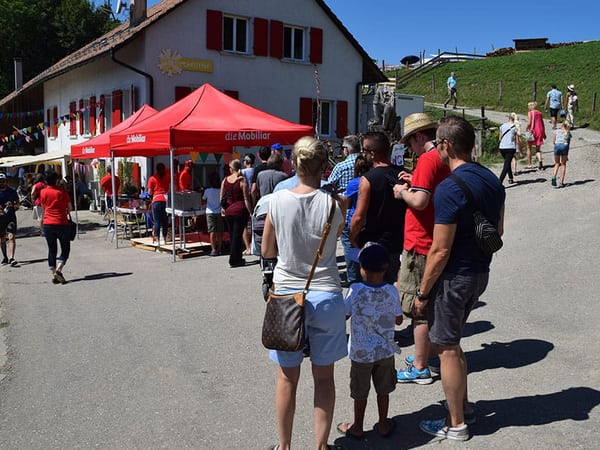 Mobiliar beteiligt sich an Naturspielplatz in Wisen
