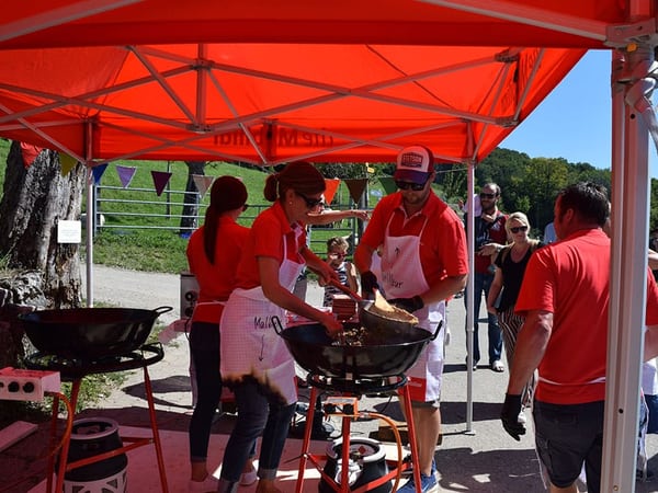 Mobiliar beteiligt sich an Naturspielplatz in Wisen