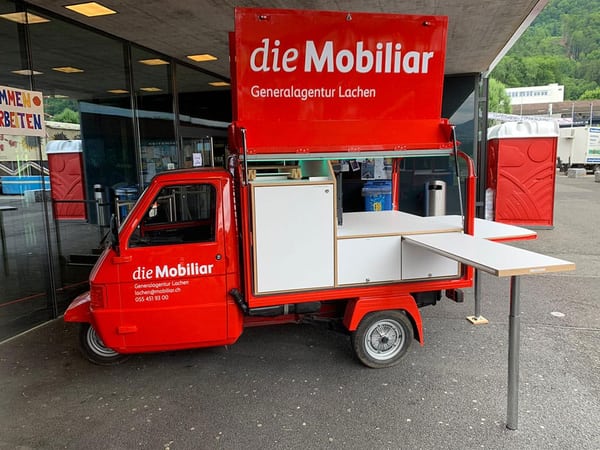 Das Fahrzeug von Lachen on Tour