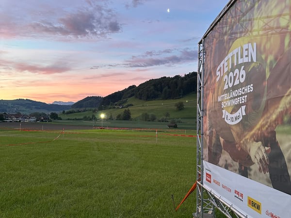 Mittelländisches Schwingfest Stettlen am frühen Morgen 