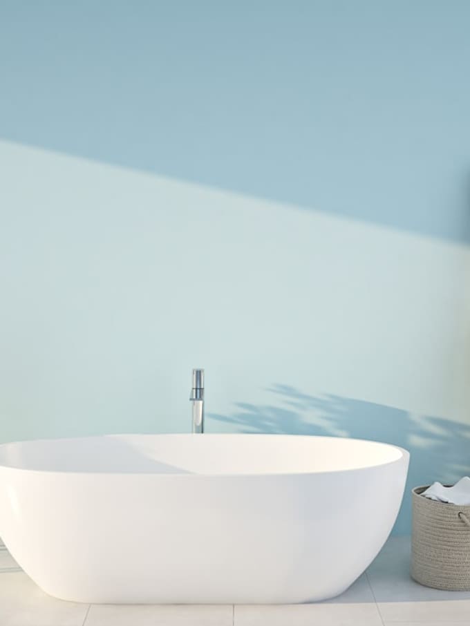 Ein modernes Bad im mediterranen Stil
