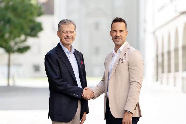Die Generalagentur St. Gallen erhält einen neuen Generalagenten: Manuel Hafner tritt ab Neujahr die Nachfolge von Gian Bazzi an, der in den Ruhestand geht.