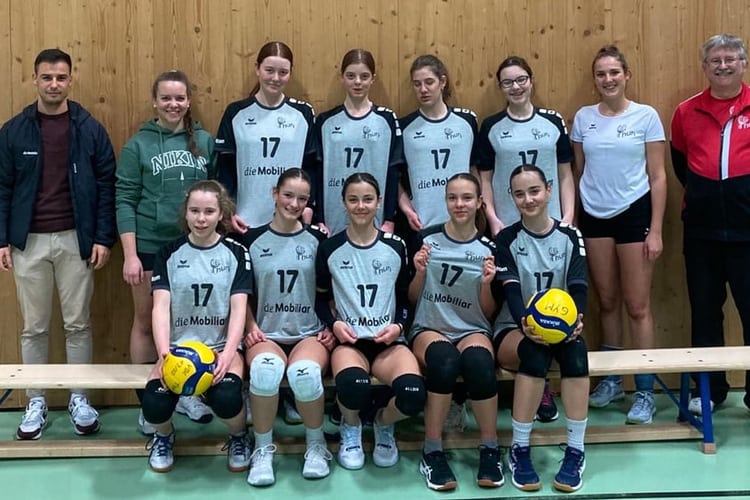 neue Trikots für den VBC Thun U17