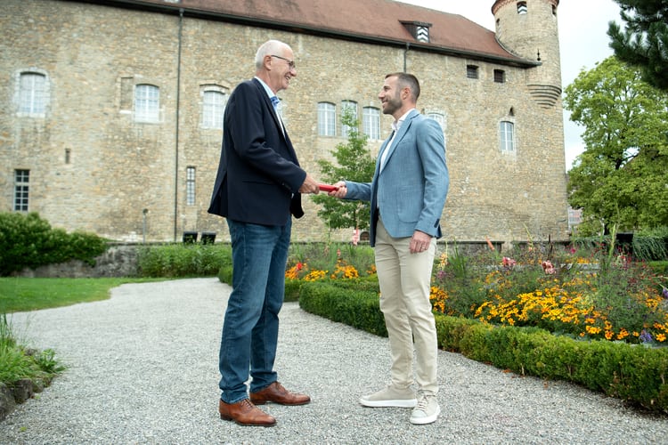 Changement en vue à la tête de l’agence générale de la Mobilière de Bulle: Bastien Ecabert succède à Jacques Yerly au 1er janvier 2026.