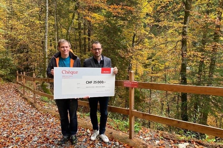 De gauche à droite: Boris Fringeli, syndic de Haut-Intyamon, et Vincent Raboud, conseiller en assurances.  