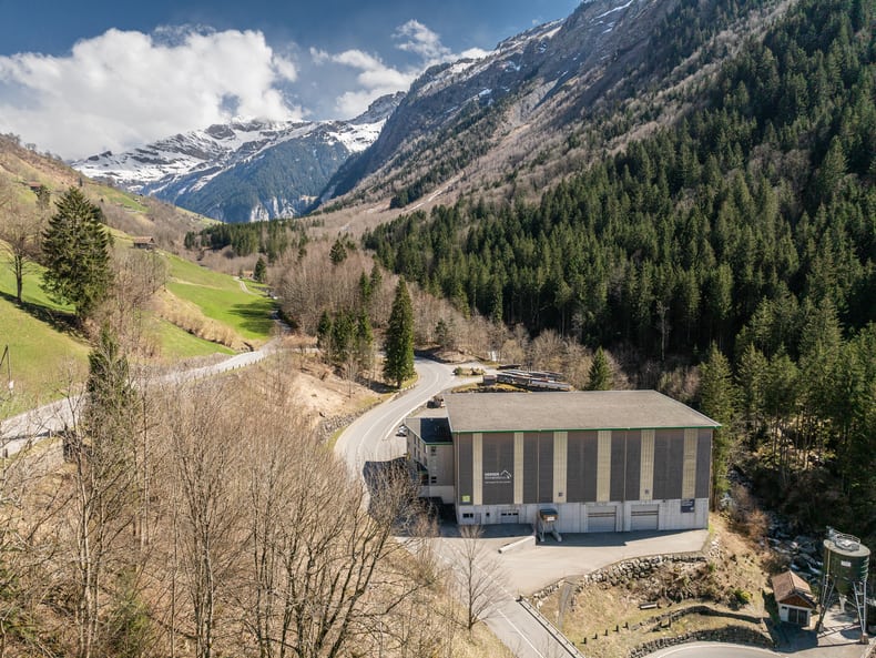 Vue aérienne de la charpenterie-menuiserie Herger Klimaholzbau à Spiringen 