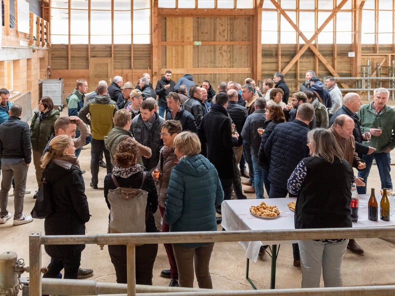 De nombreux visiteurs étaient présents.