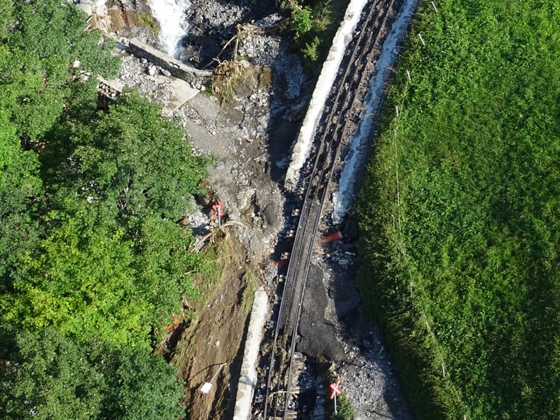 Danni al tracciato della ferrovia Brienz-Rothorn.