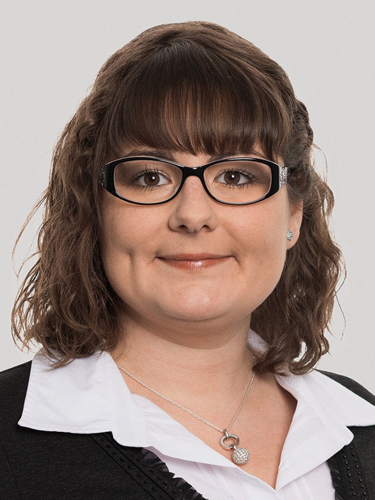 Sabrina Hinder