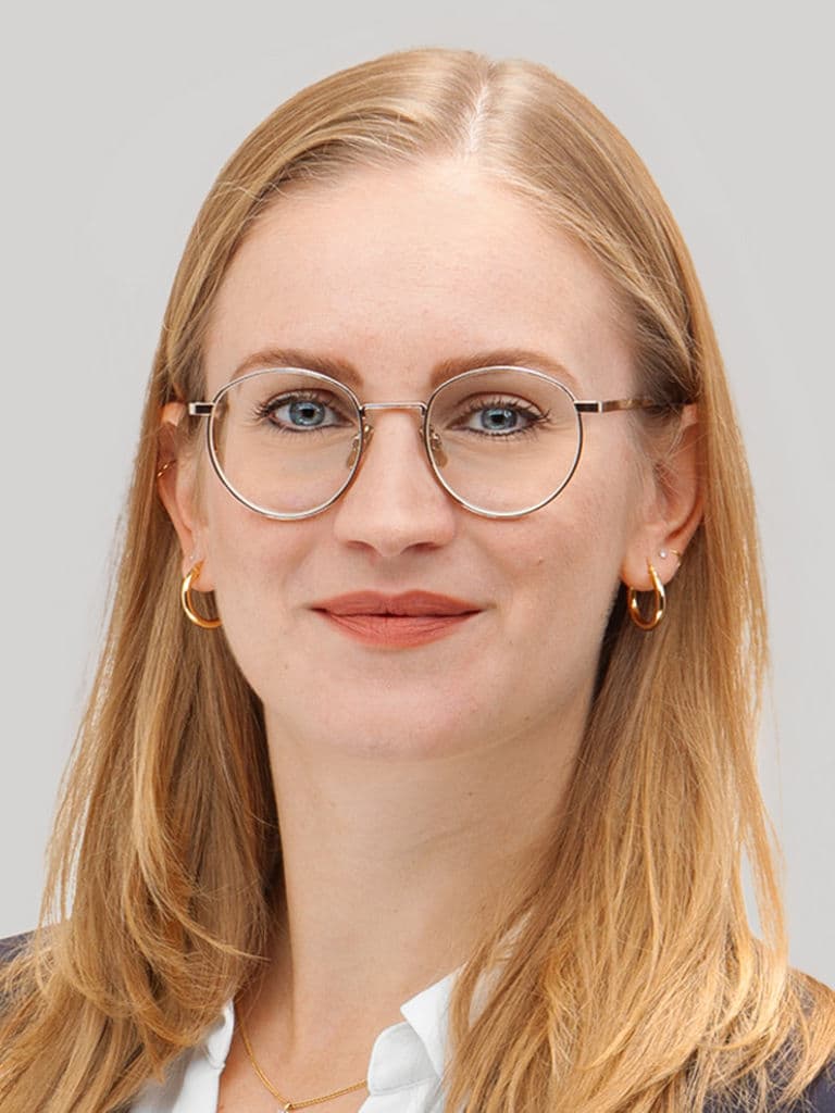 Laura Suter