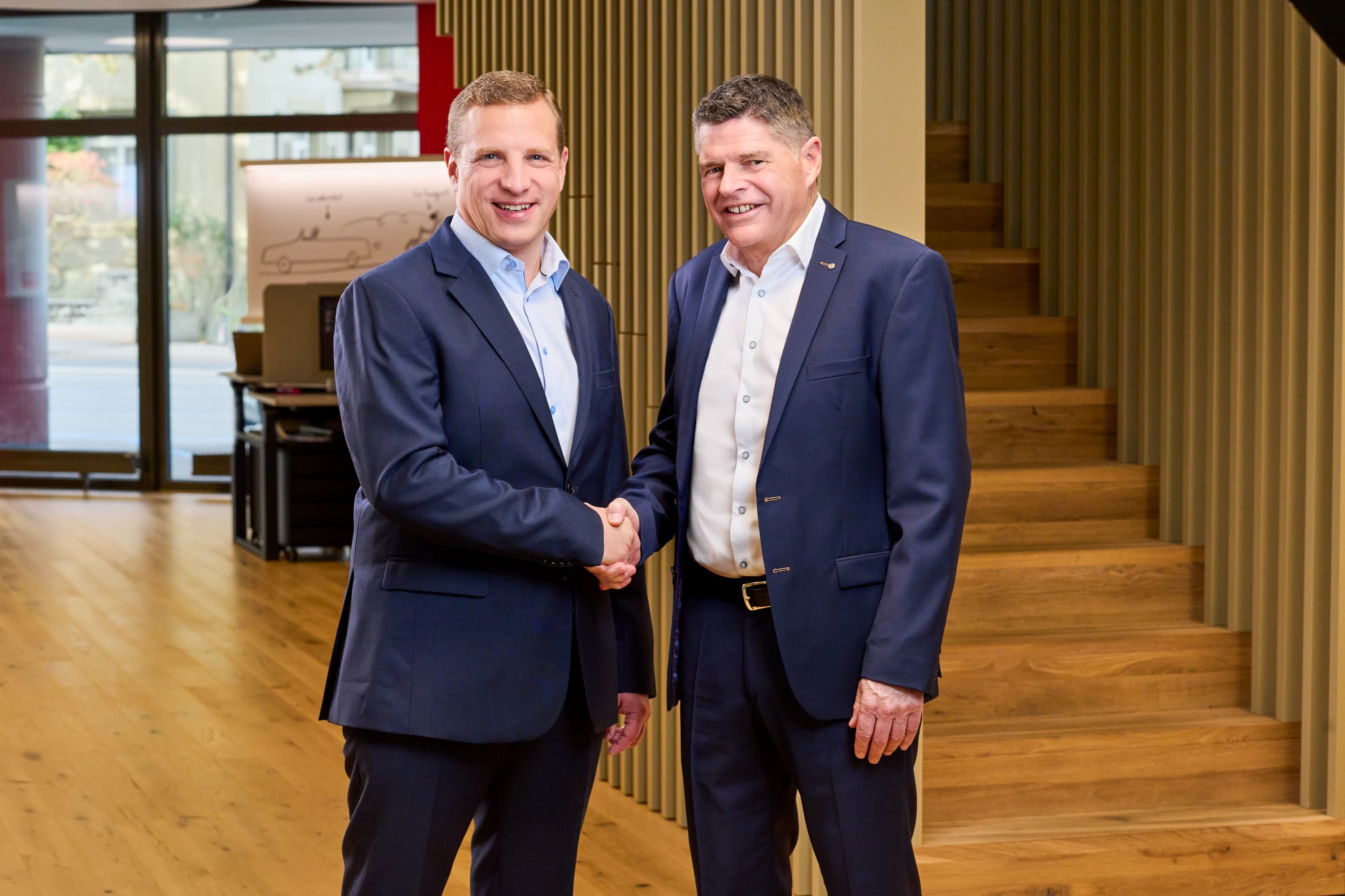 Wechsel an der Spitze der Mobiliar Bern-Ost: Beat Klossner übergibt die Leitung der Generalagentur nach 32 Jahren und per 1. Januar 2026 an Pascal Domig.