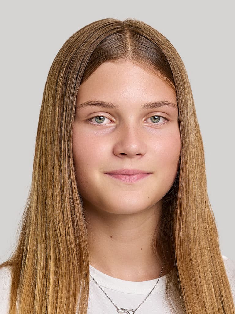 Lora Bastino