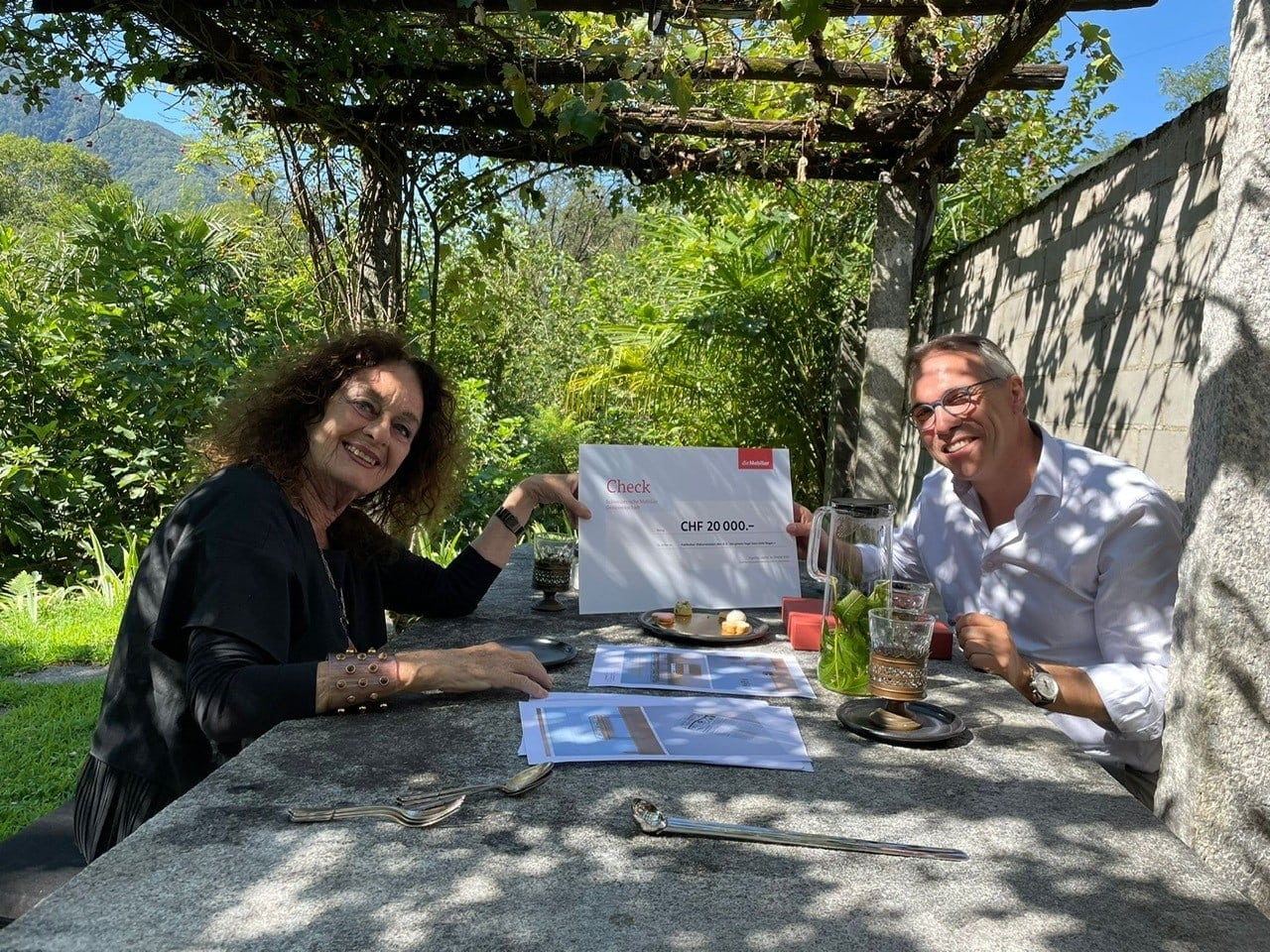 Consegna dell’assegno a Bellinzona