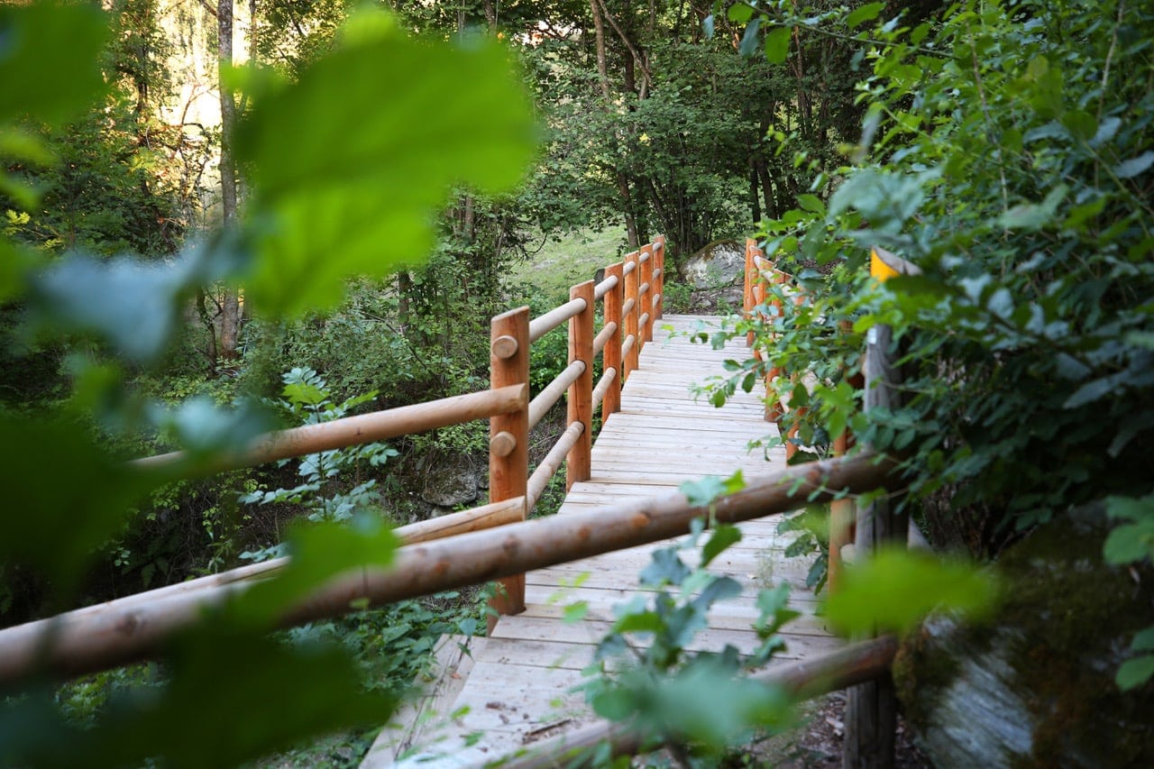 Remplacement d’un pont piétonnier, Grône (VS)