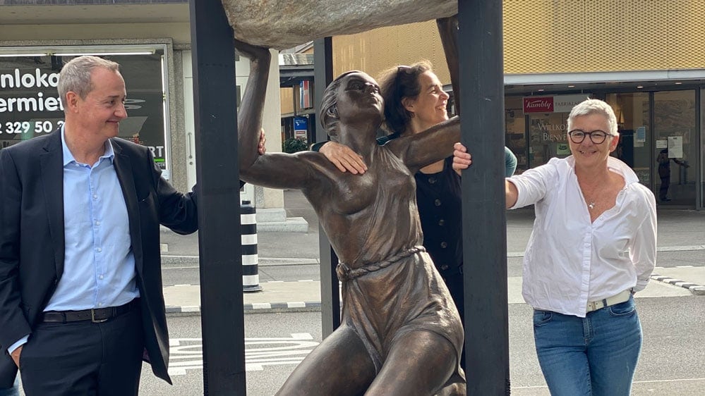 Steinfigur bei der GA Lyss