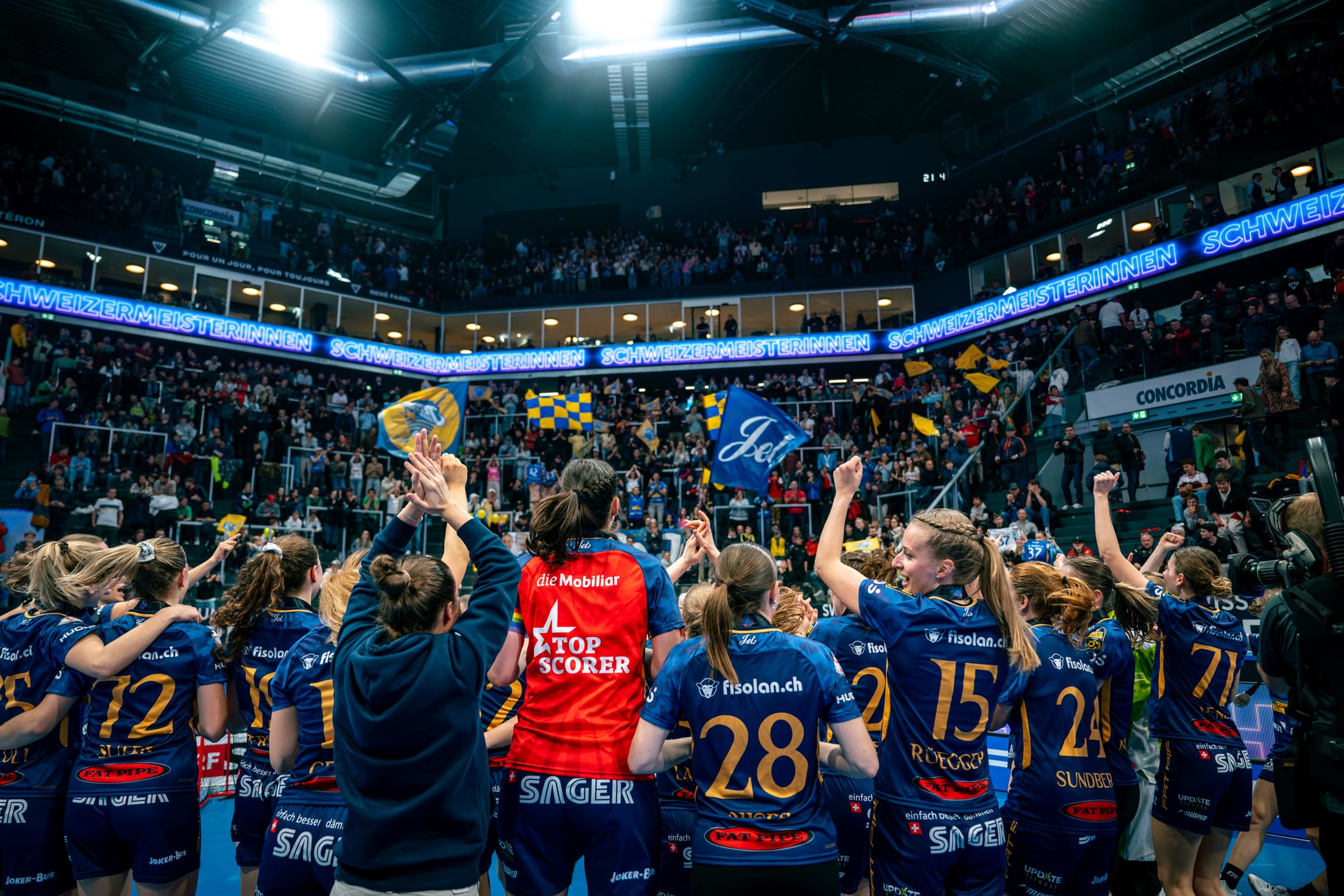 Gruppenbild Unihockey Superfinal